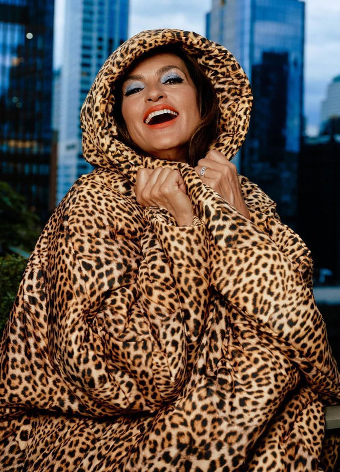240924 MARISKA HARGITAY – Norma Kamali