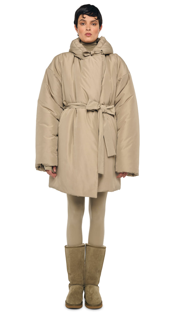 HOODED SLEEPING BAG COAT TO KNEE – Elm – Norma Kamali