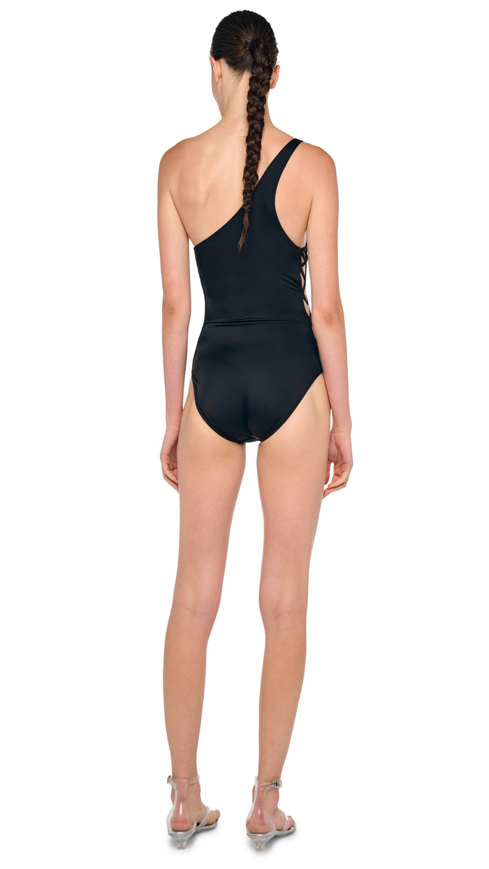 ONE SHOULDER X MIO #3