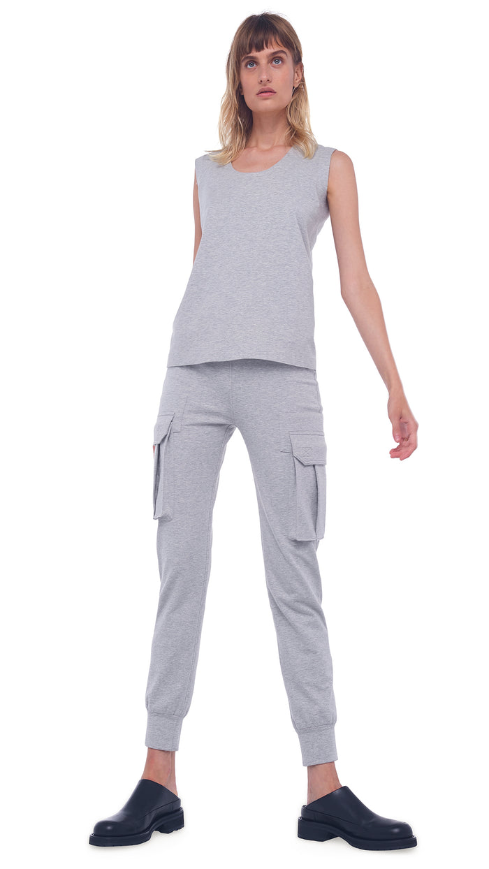 SLEEVELESS U NECK TANK #1