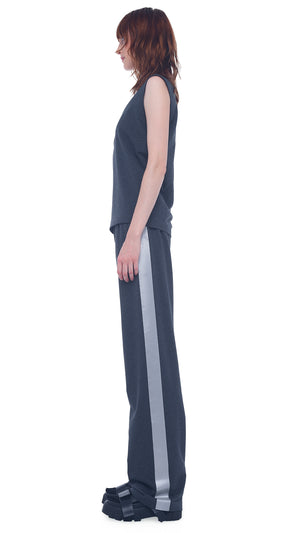 SLEEVELESS U NECK TANK #2 Thumbnail