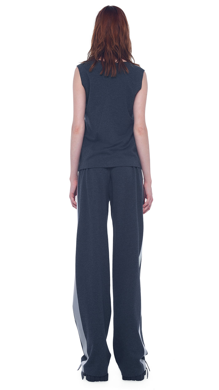 SLEEVELESS U NECK TANK #3