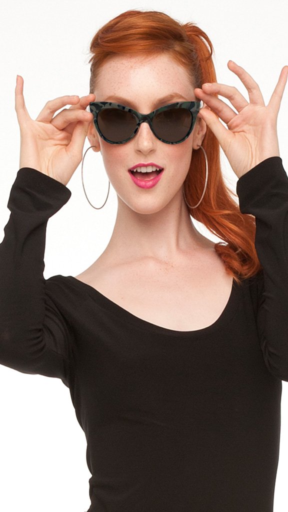 SQUARE CAT EYE SUNGLASSES – Camo/Green – Norma Kamali display picture 3